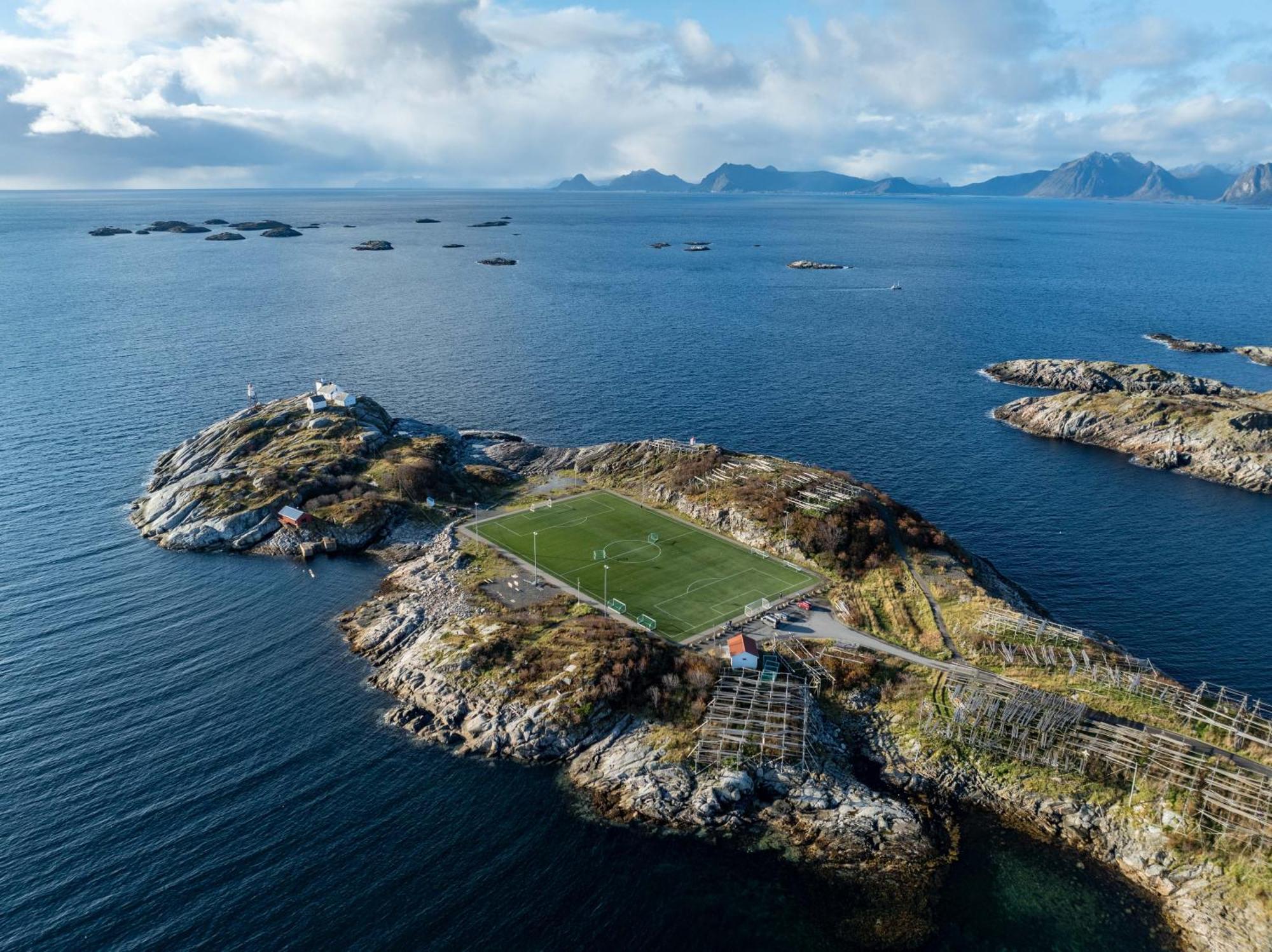 New And Modern Apartment In Henningsvær Exterior foto